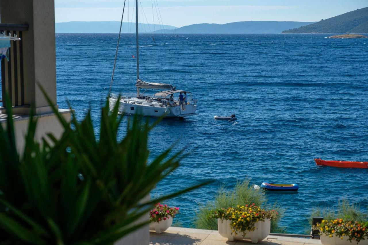 Apartments Lavanda Vinišće Eksteriør bilde